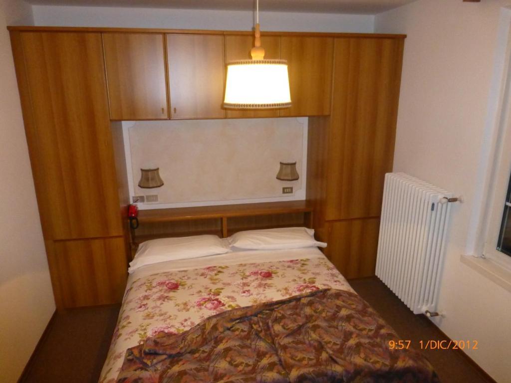 Hotel San Giovanni Vigo di Fassa Bagian luar foto