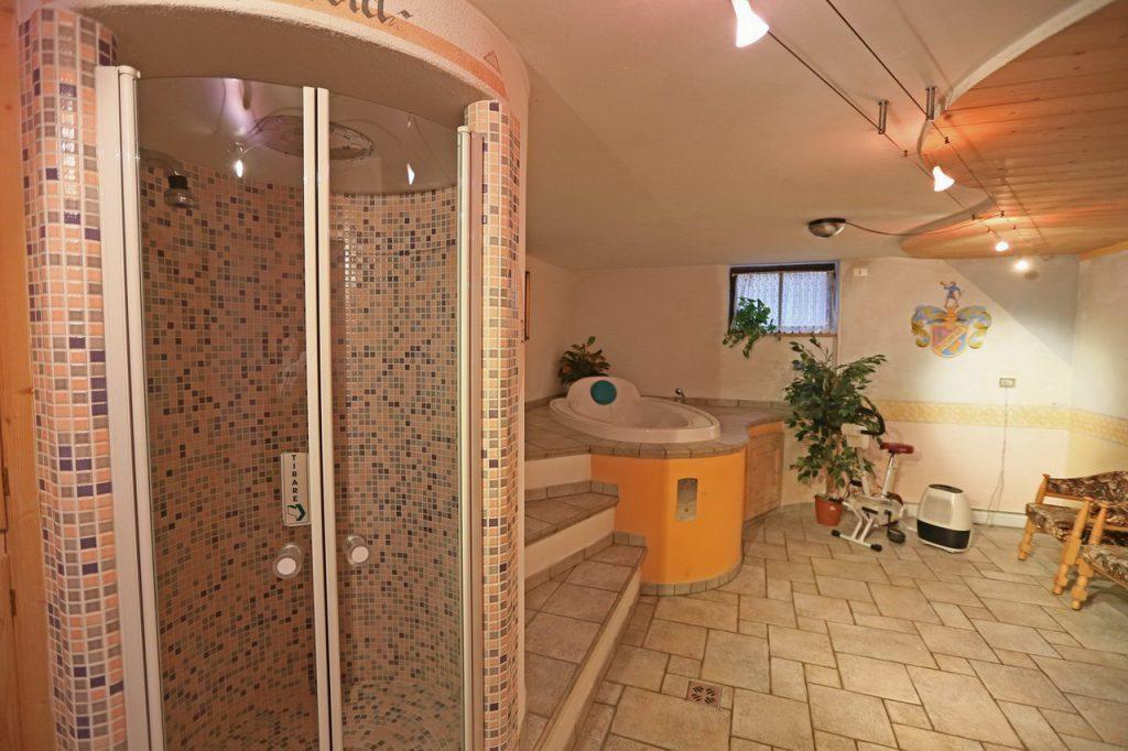 Hotel San Giovanni Vigo di Fassa Bagian luar foto