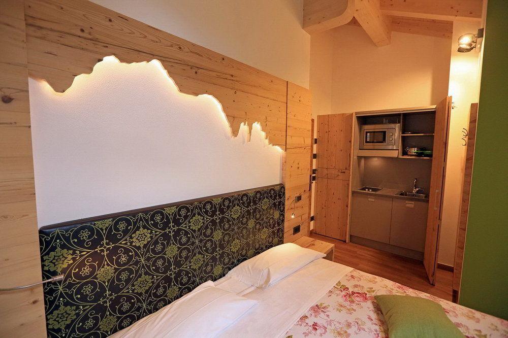 Hotel San Giovanni Vigo di Fassa Bagian luar foto