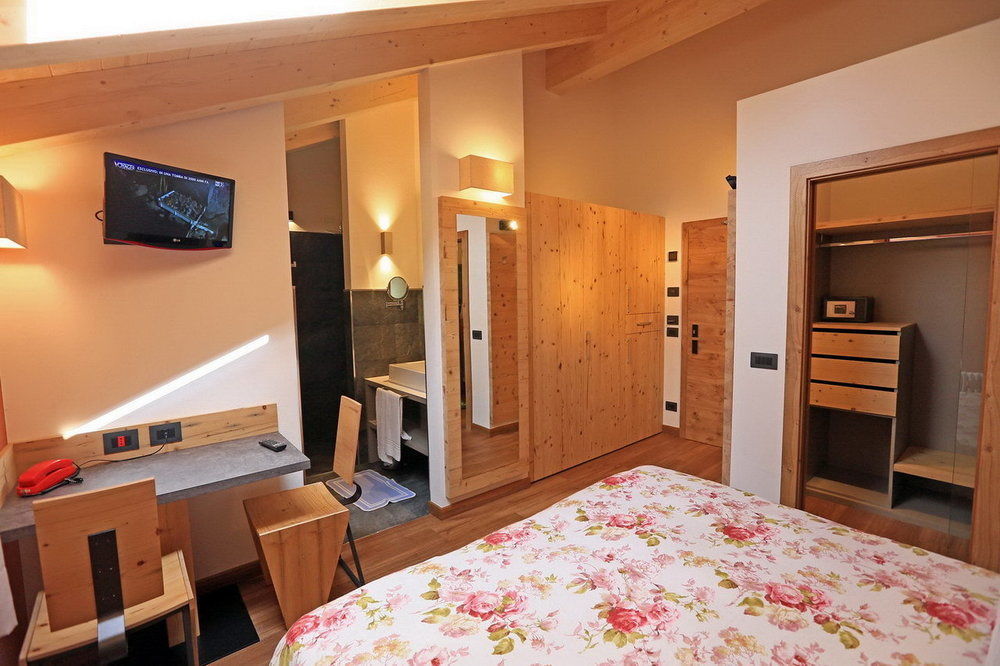 Hotel San Giovanni Vigo di Fassa Bagian luar foto