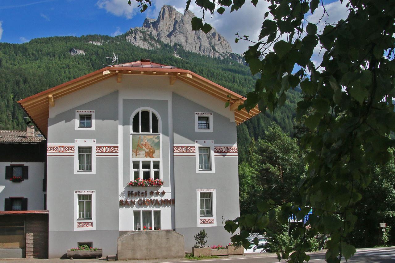 Hotel San Giovanni Vigo di Fassa Bagian luar foto
