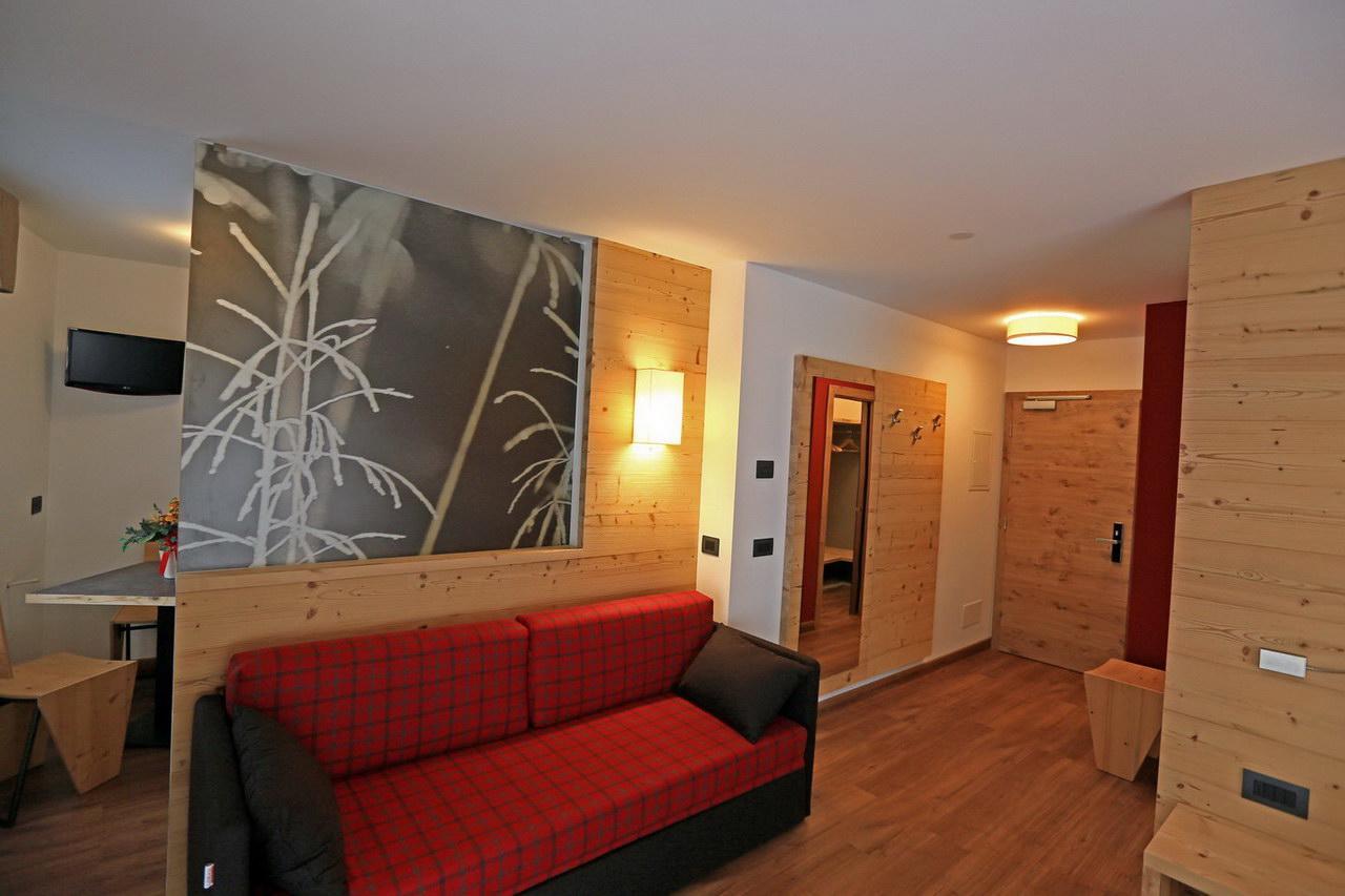 Hotel San Giovanni Vigo di Fassa Bagian luar foto