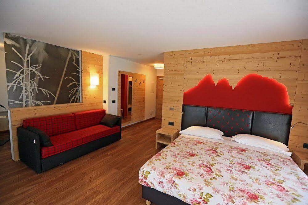 Hotel San Giovanni Vigo di Fassa Bagian luar foto